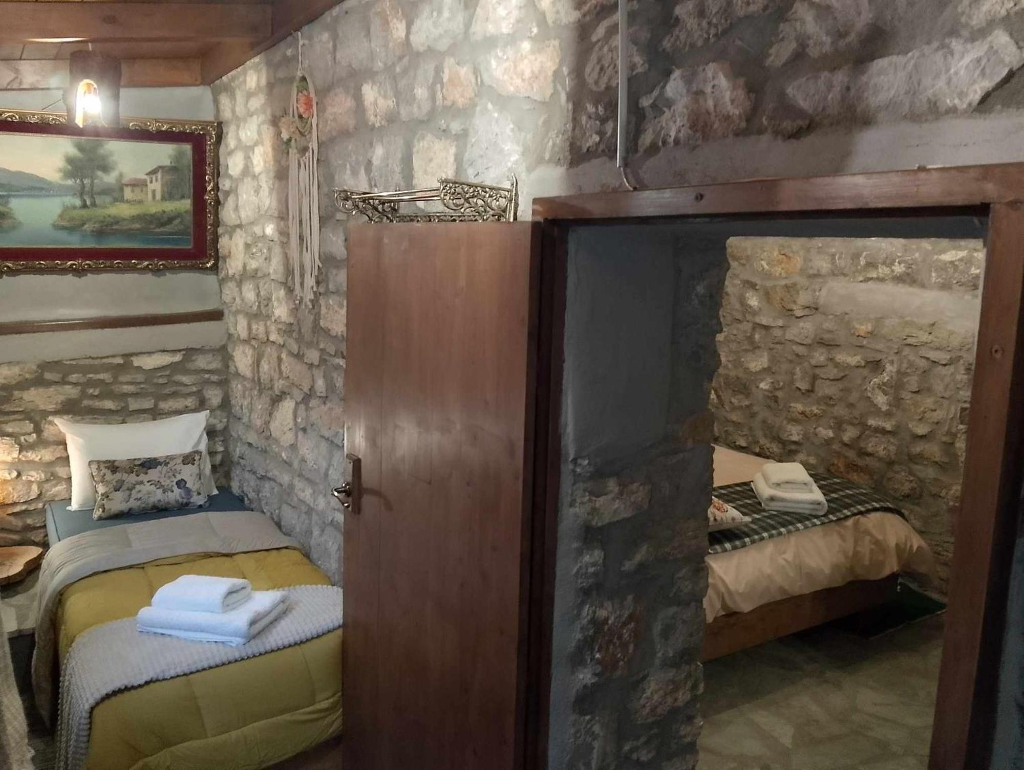나프팍토스 Αυθεντικό Πετρινο Στην Ναύπακτο 아파트 외부 사진