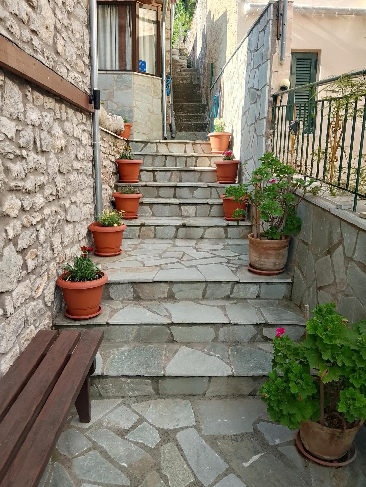 나프팍토스 Αυθεντικό Πετρινο Στην Ναύπακτο 아파트 외부 사진